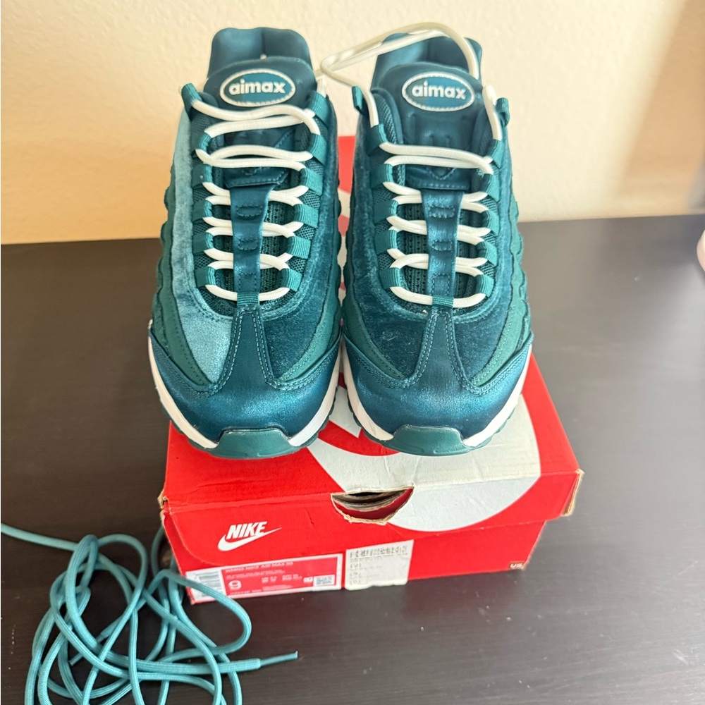 Nike Air Max Sneakers in Deep Teal